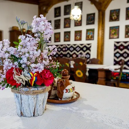 Pensiunea Casa Traditiilor 3* Ieud