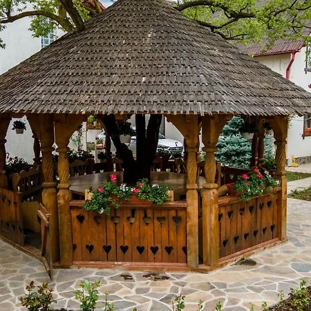 Pensiunea Casa Traditiilor 3* Ieud